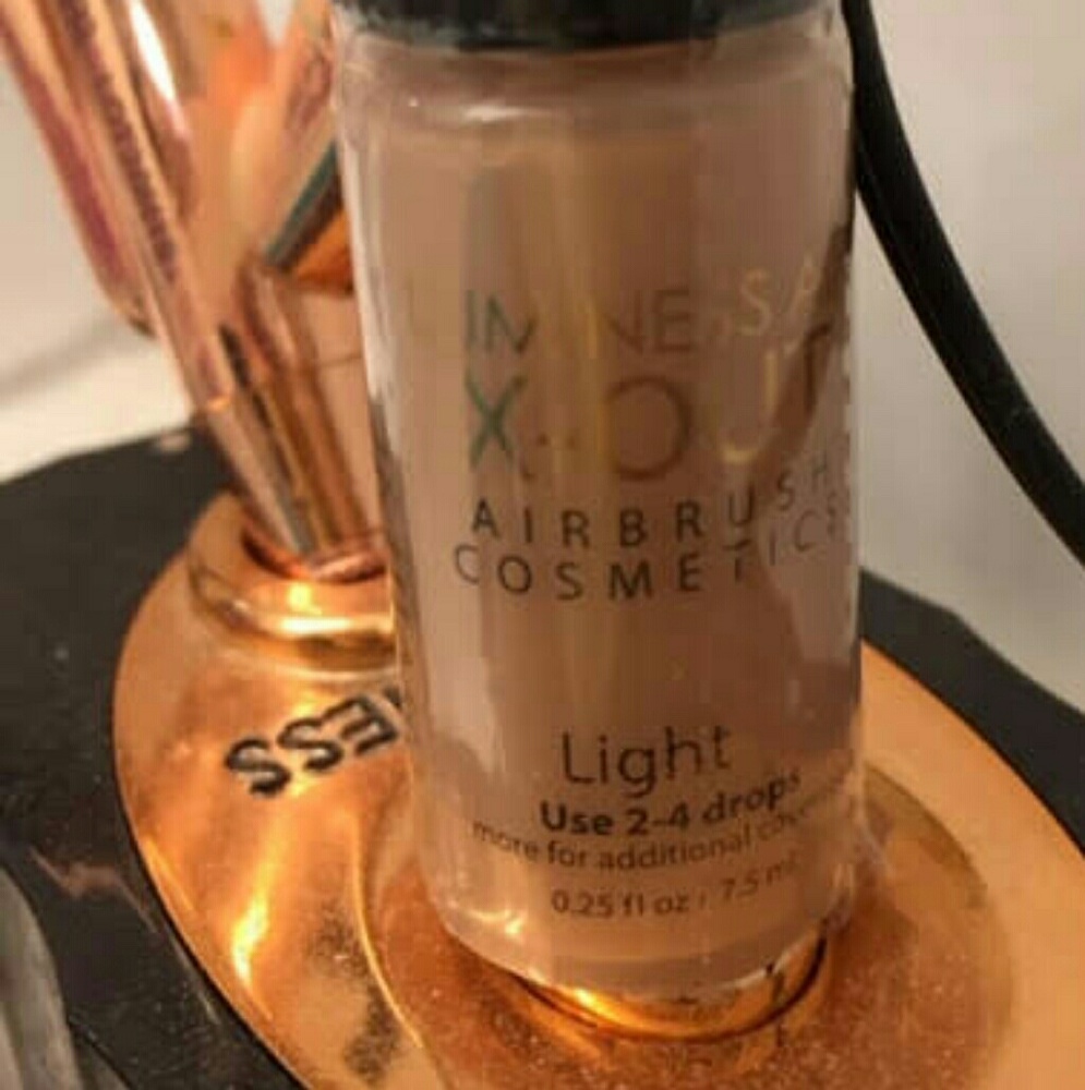 BUNDLE AND SAVE Luminess Air X- Out Light🎁